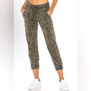 Bella Dahl Olive Leopard Print Joggers, Size L